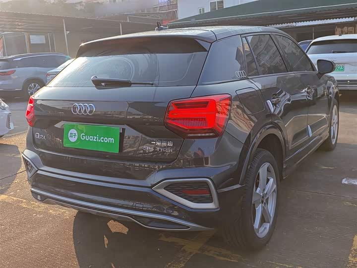 Фото 7 - Audi Q2L