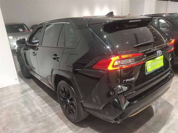 Фото 5 - Toyota Wildlander