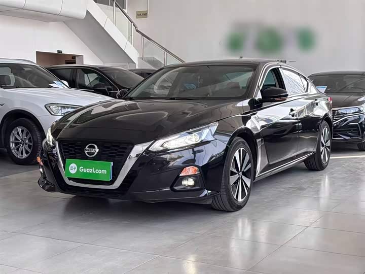 Фото 2 - Nissan Teana