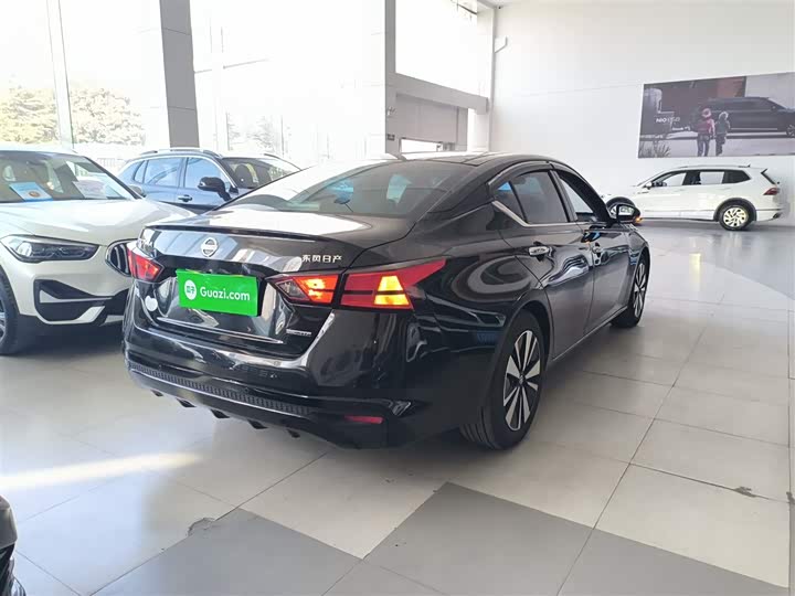 Фото 7 - Nissan Teana