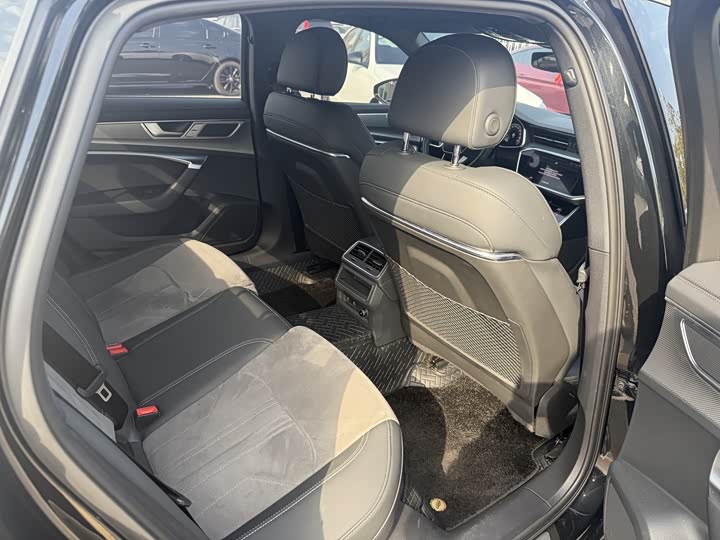 Фото 5 - Audi A6L