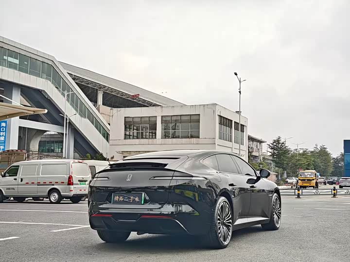 Фото 9 - Avatr 12