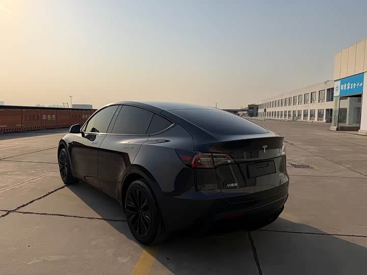 Фото 7 - Tesla Model Y