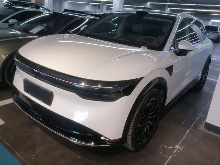 Фото 1 - Zeekr 7X