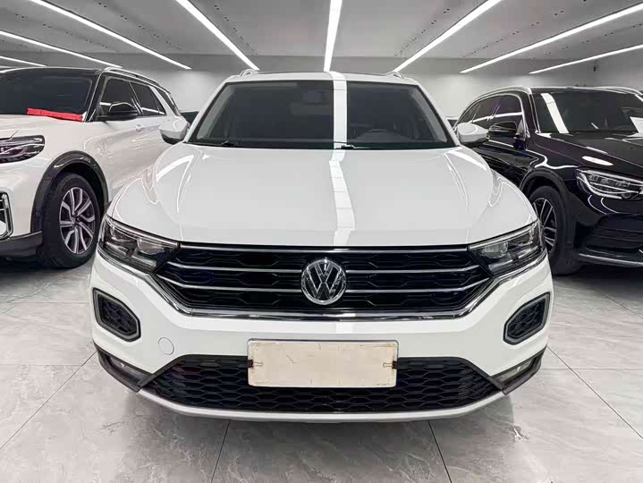 Фото 2 - Volkswagen T-Roc