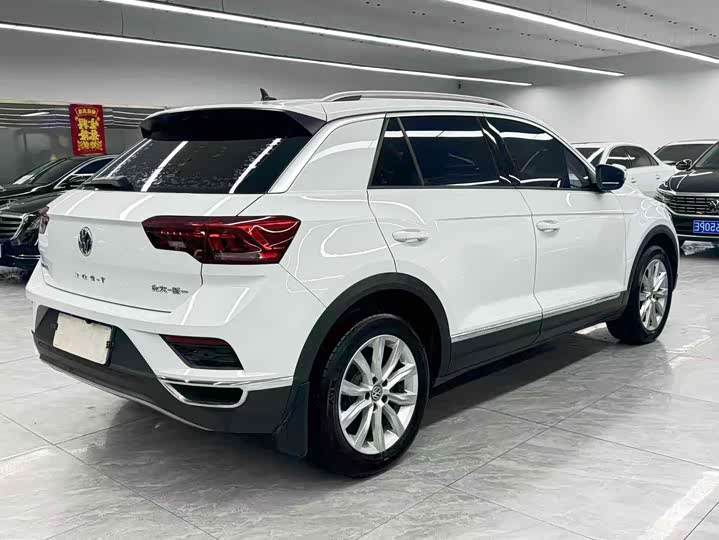 Фото 6 - Volkswagen T-Roc