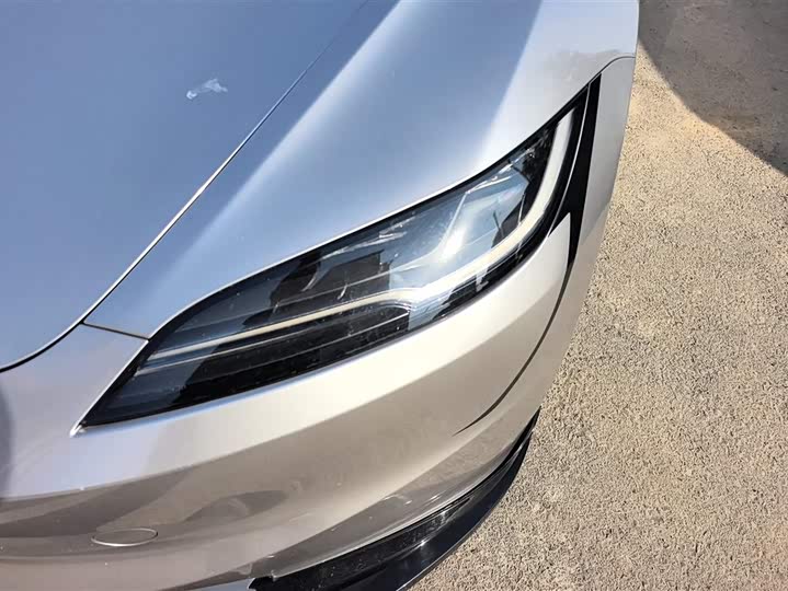 Фото 5 - Tesla Model 3