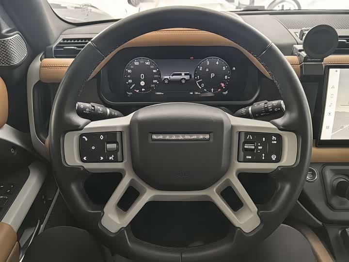 Фото 8 - Land Rover Defender