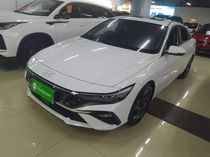 Фото 2 - Hyundai Elantra N line