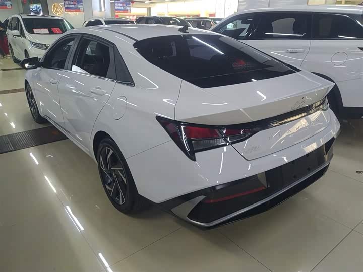 Фото 5 - Hyundai Elantra N line