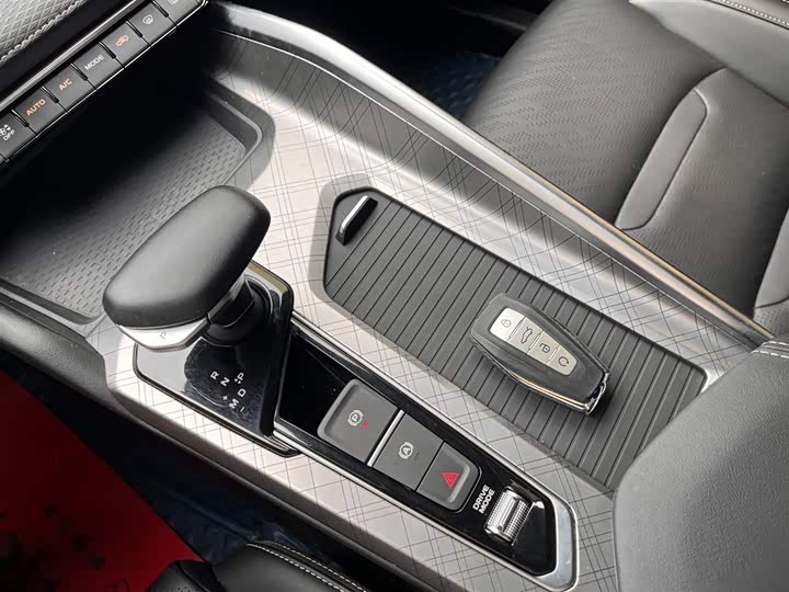 Фото 5 - Geely Preface