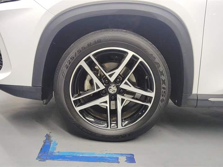 Фото 6 - MG Motor One