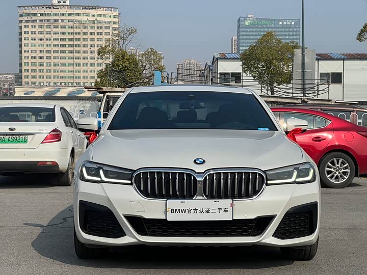 Фото 2 - BMW 5 Series