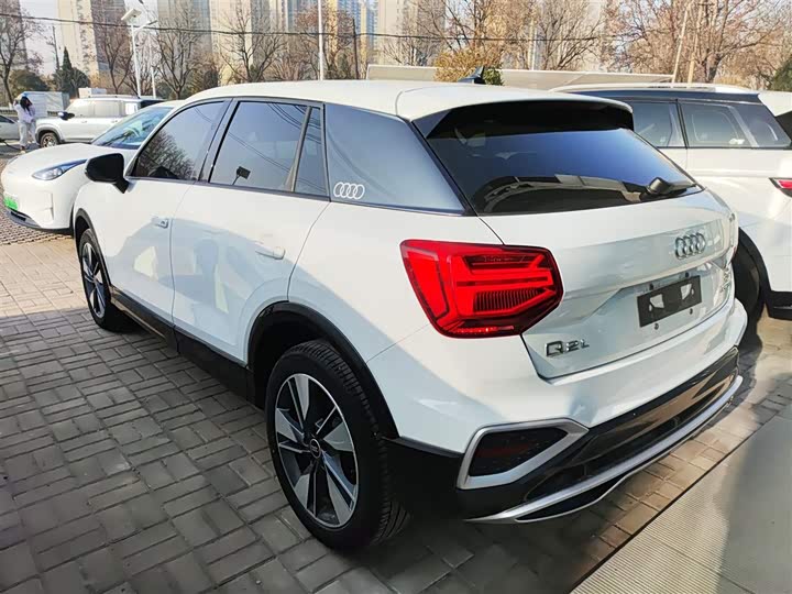 Фото 5 - Audi Q2L