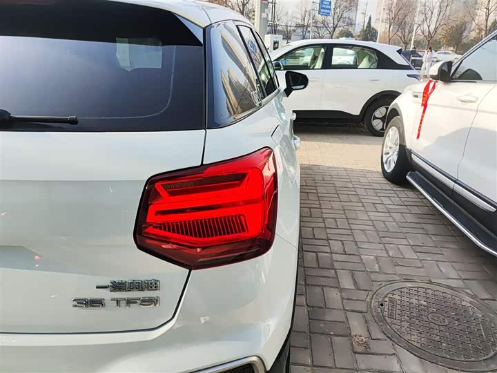 Фото 8 - Audi Q2L