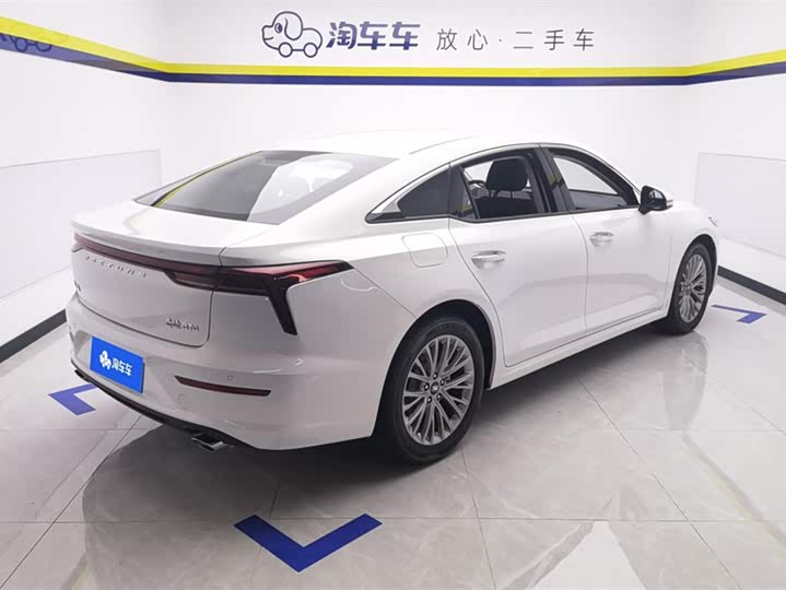 Фото 3 - Bestune B70