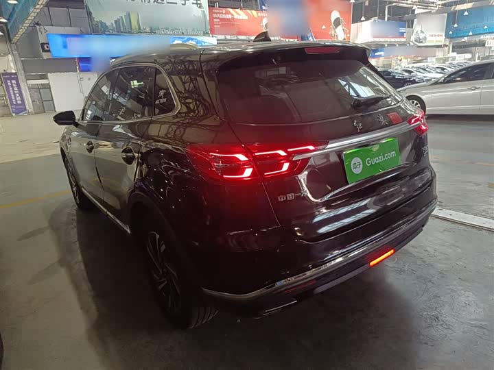 Фото 5 - Hongqi HS5