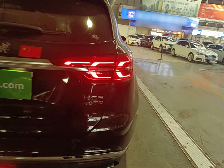 Фото 8 - Hongqi HS5