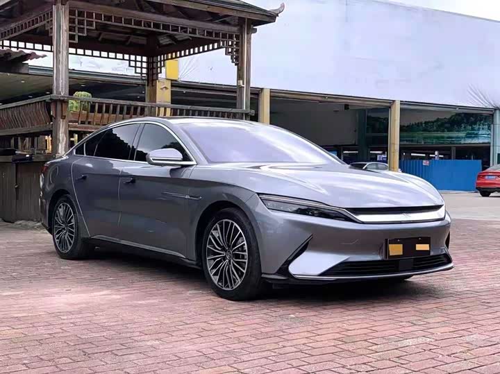 Фото 3 - BYD Han