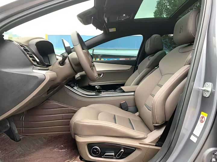 Фото 4 - BYD Han