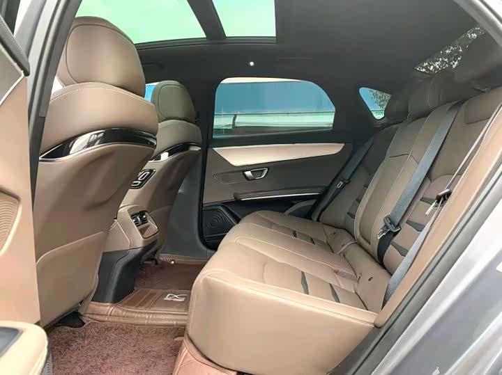 Фото 6 - BYD Han