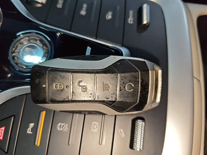 Фото 9 - BYD Song Pro