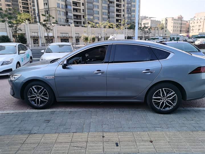 Фото 5 - BYD Qin Plus
