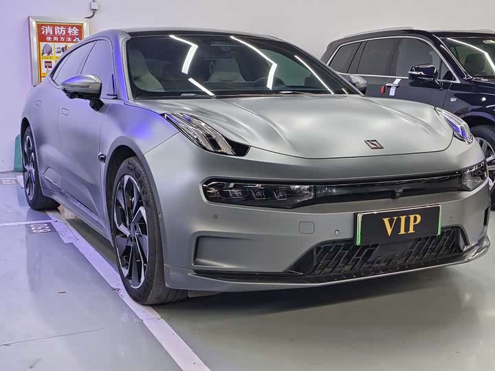 Фото 3 - Zeekr 001