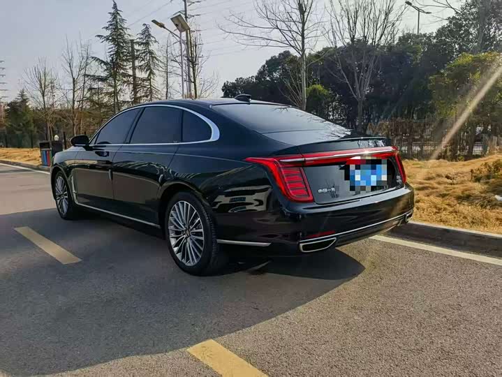 Фото 8 - Hongqi H9
