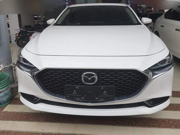 Фото 2 - Mazda 3 (Axela)