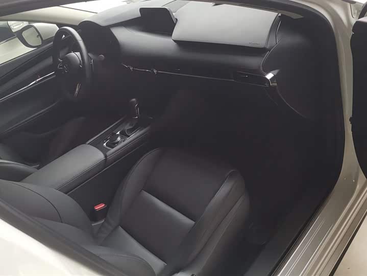 Фото 8 - Mazda 3 (Axela)