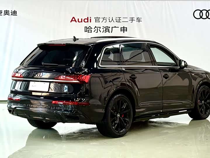 Фото 3 - Audi Q7