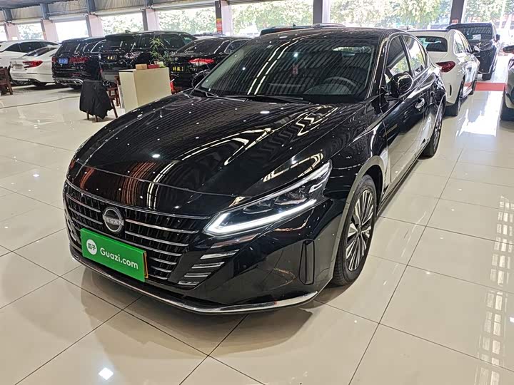 Фото 2 - Nissan Teana