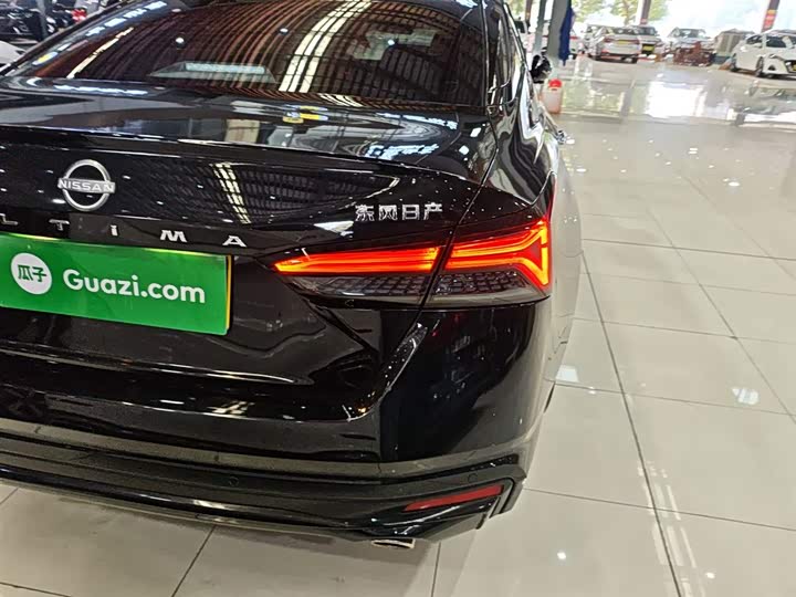 Фото 8 - Nissan Teana