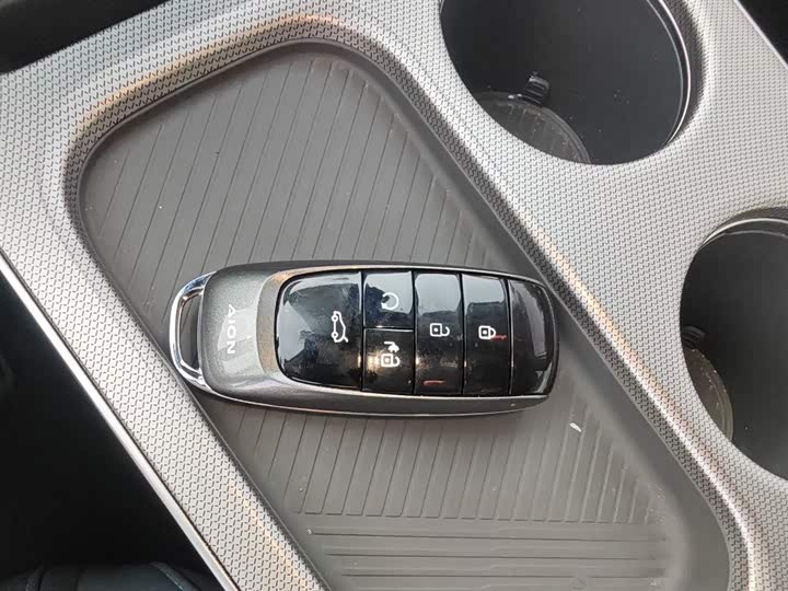 Фото 9 - GAC Aion Y