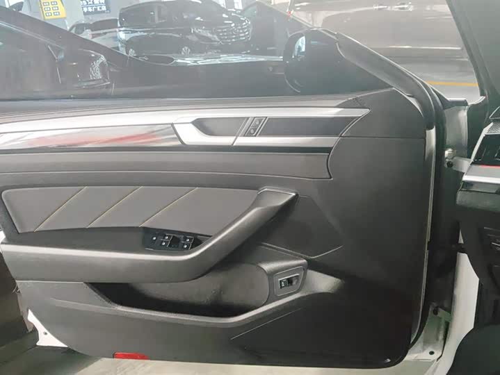 Фото 7 - Volkswagen CC