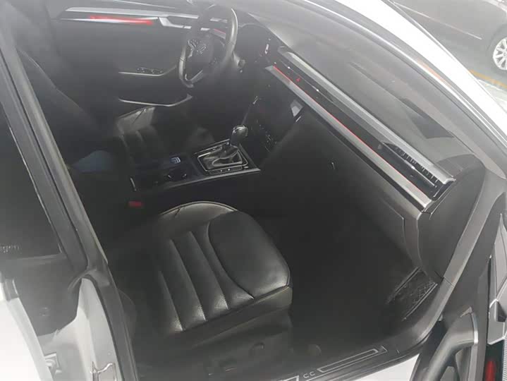 Фото 8 - Volkswagen CC