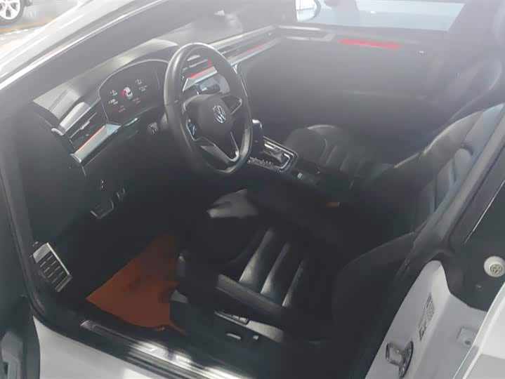 Фото 9 - Volkswagen CC