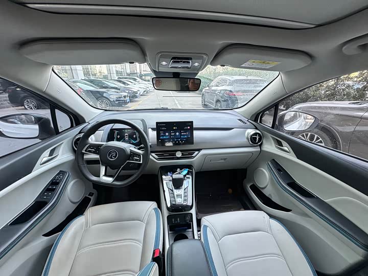 Фото 6 - BYD Yuan Pro