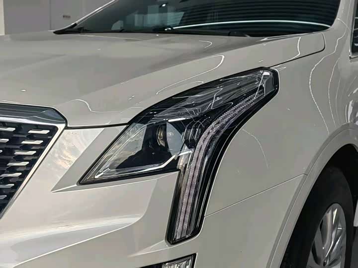 Фото 5 - Cadillac XT5