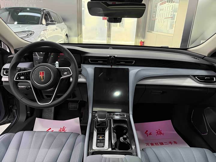 Фото 7 - Hongqi H5 Hybrid