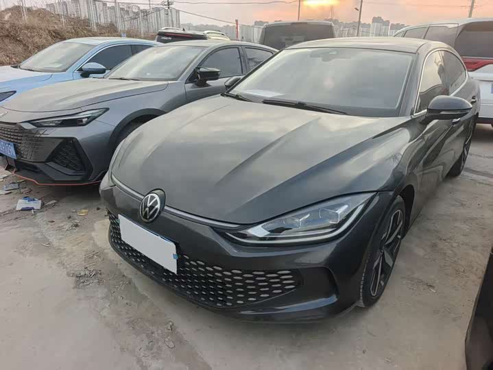 Фото 1 - Volkswagen Lamando L