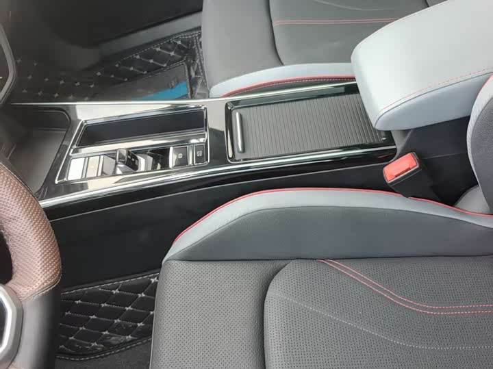 Фото 9 - Volkswagen Lamando L