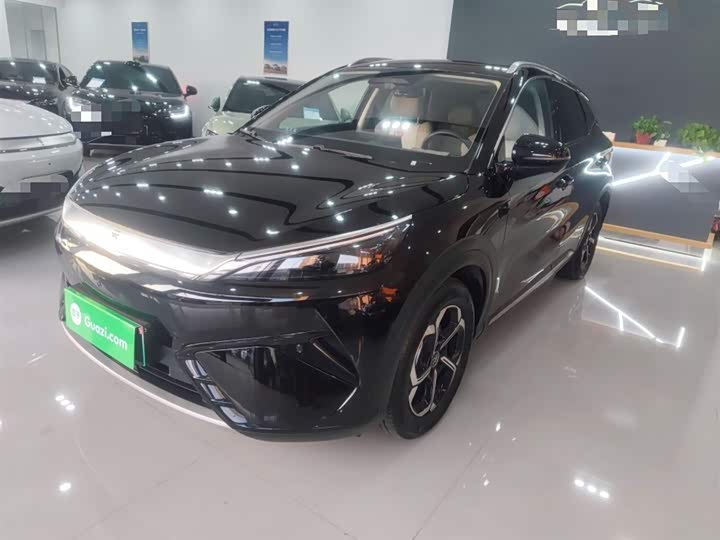 Фото 2 - BYD Yuan Plus