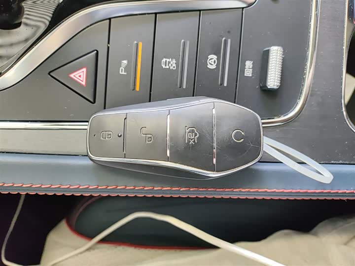 Фото 9 - BYD Yuan Plus