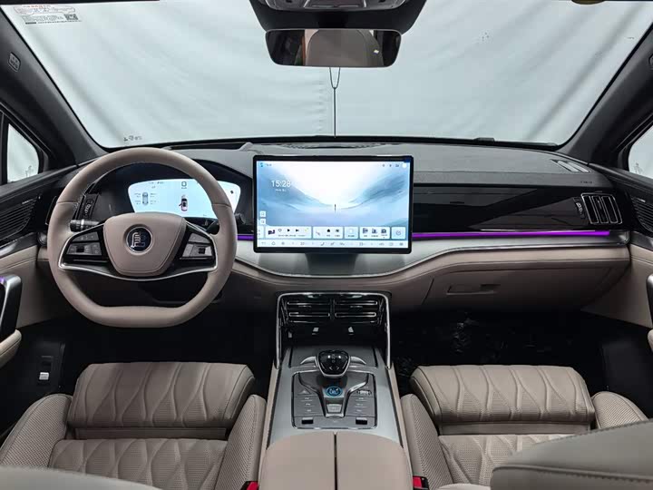 Фото 6 - BYD Tang Hybrid/EV