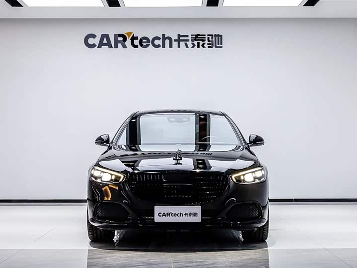 Фото 2 - Mercedes-Benz Maybach S-Class