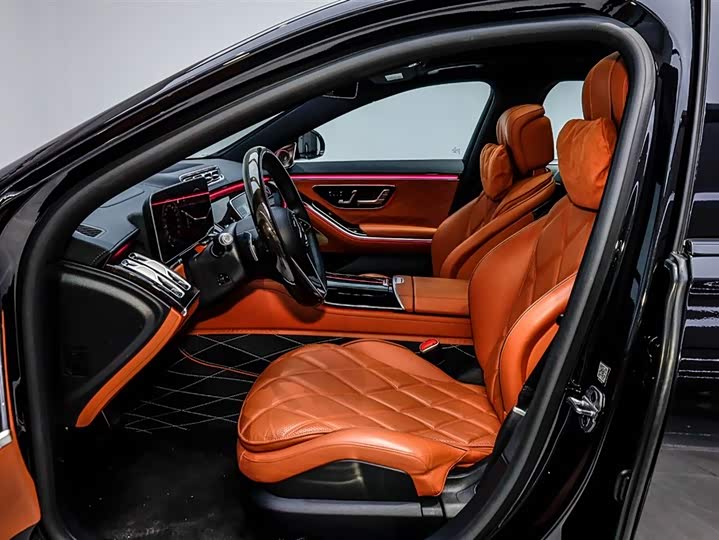 Фото 9 - Mercedes-Benz Maybach S-Class