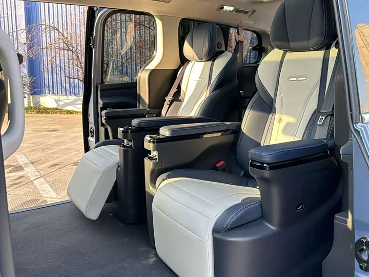 Фото 6 - Maxus G20