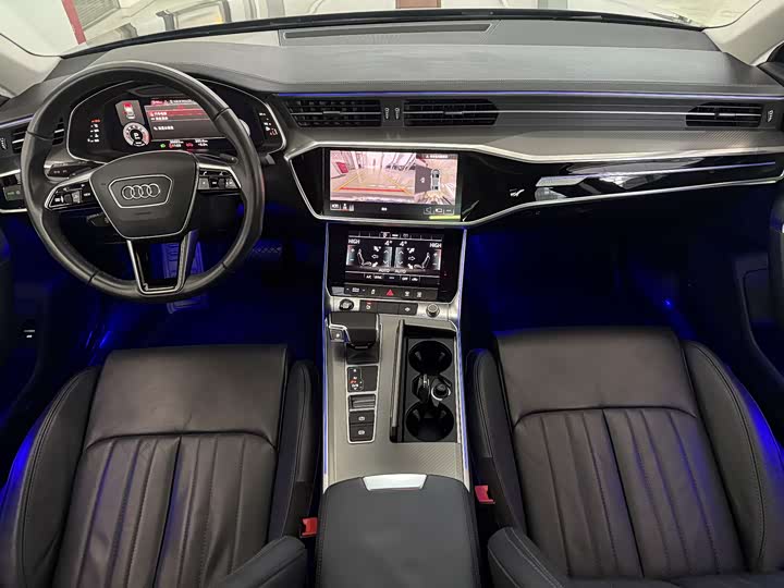 Фото 7 - Audi A6L
